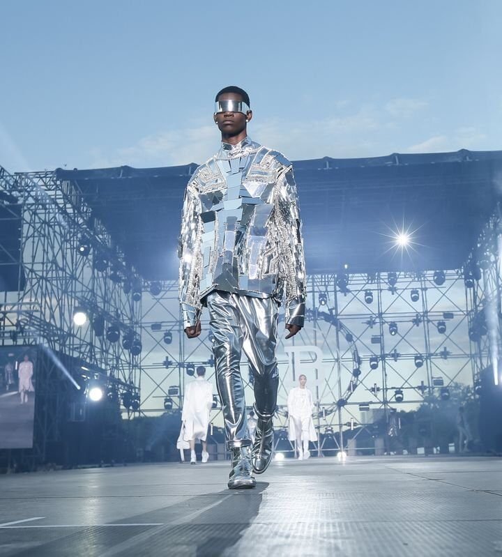 В Париже прошел благотворительный рок-концерт от BALMAIN