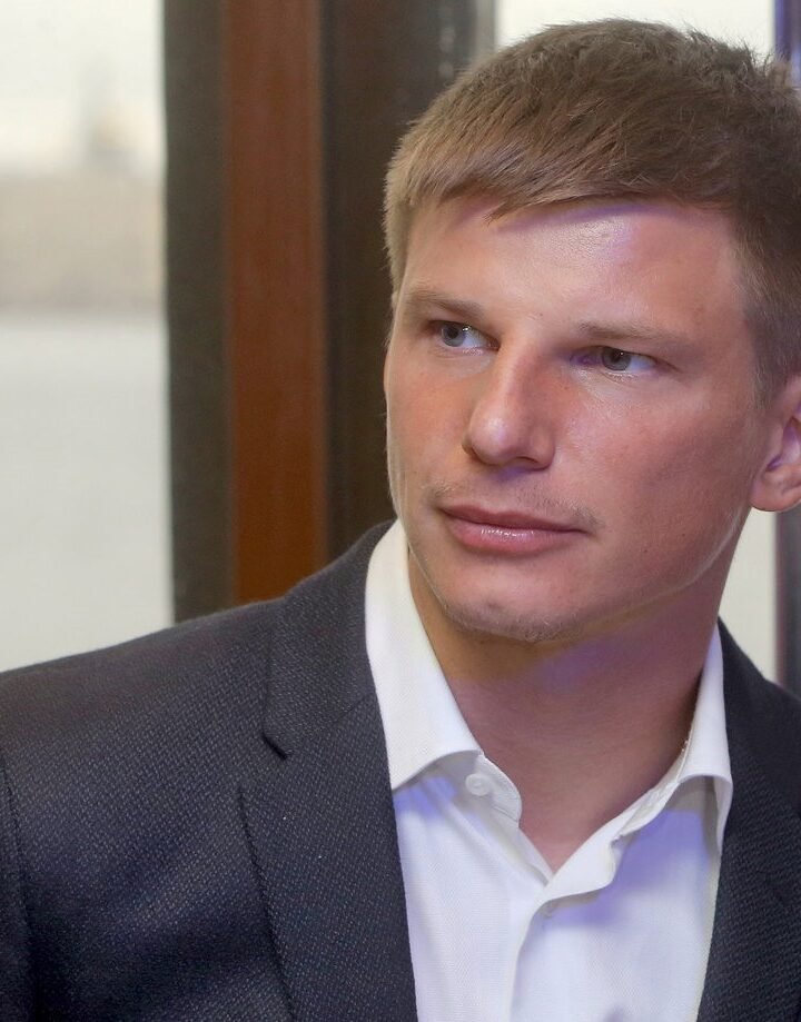 Андрея Аршавина и Алису Казьмину развели официально